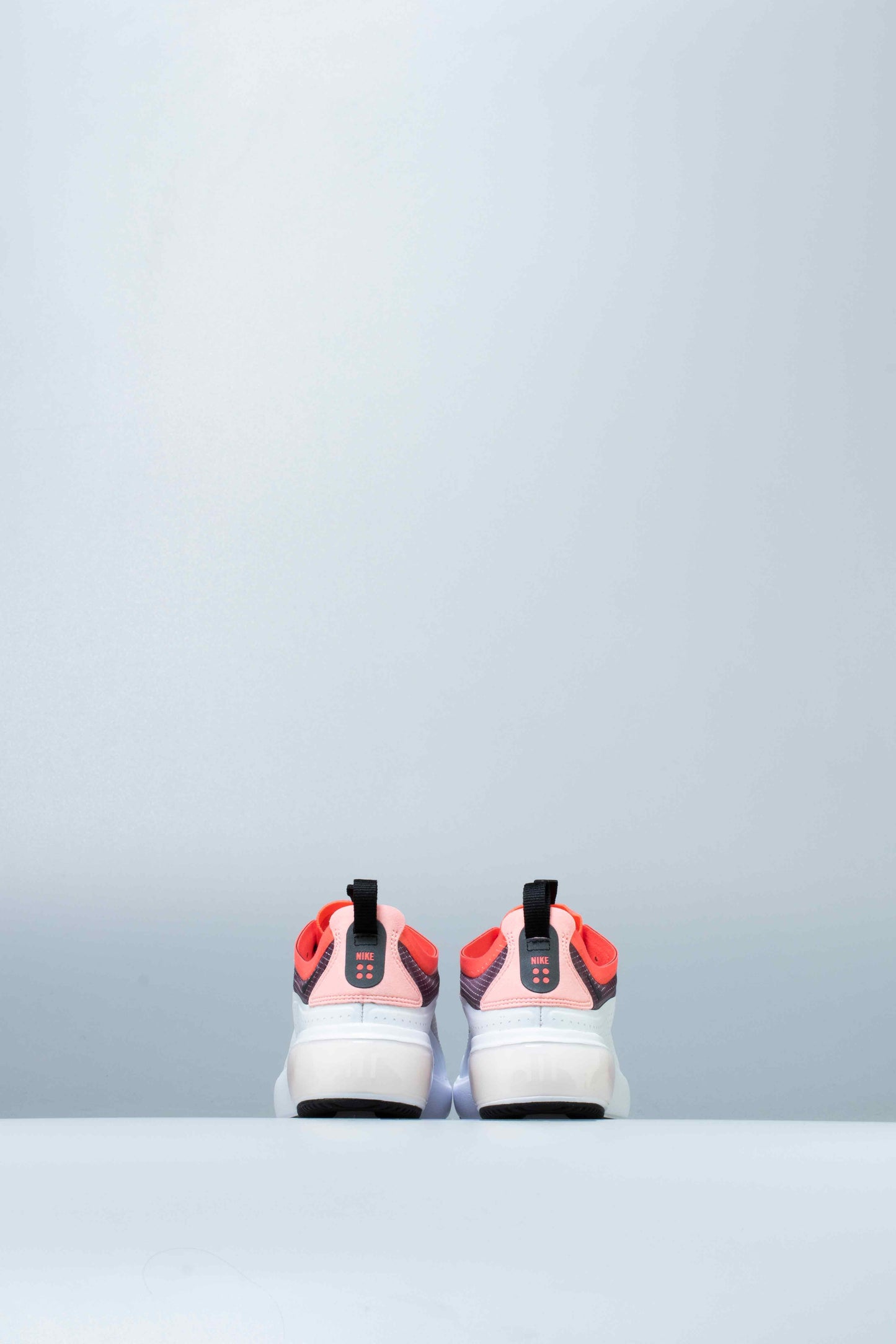 Air Max Dia SE QS Womens Shoe White Black Pink