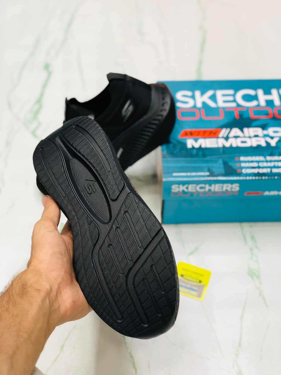 SKECHERS ARCHFIT ALL BLACK FOR WOMEN