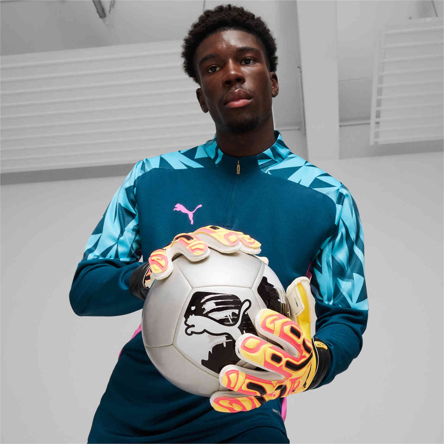 PUMA Ultra Pro RC Goalkeeper Gloves Sunset Glow Sun Stream Black