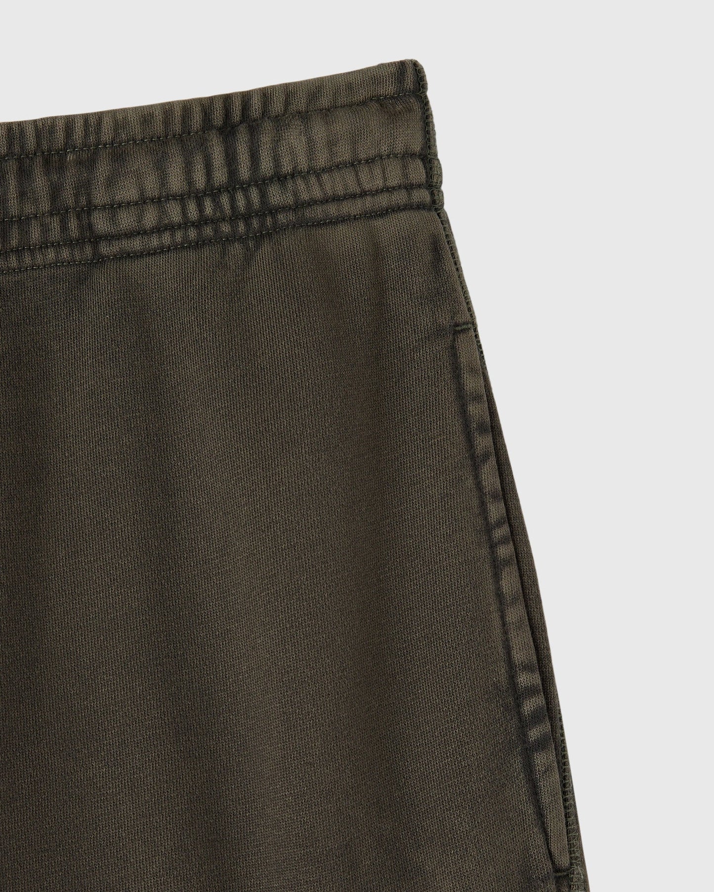 Muskoka Cargo Sweatpant Deep Olive