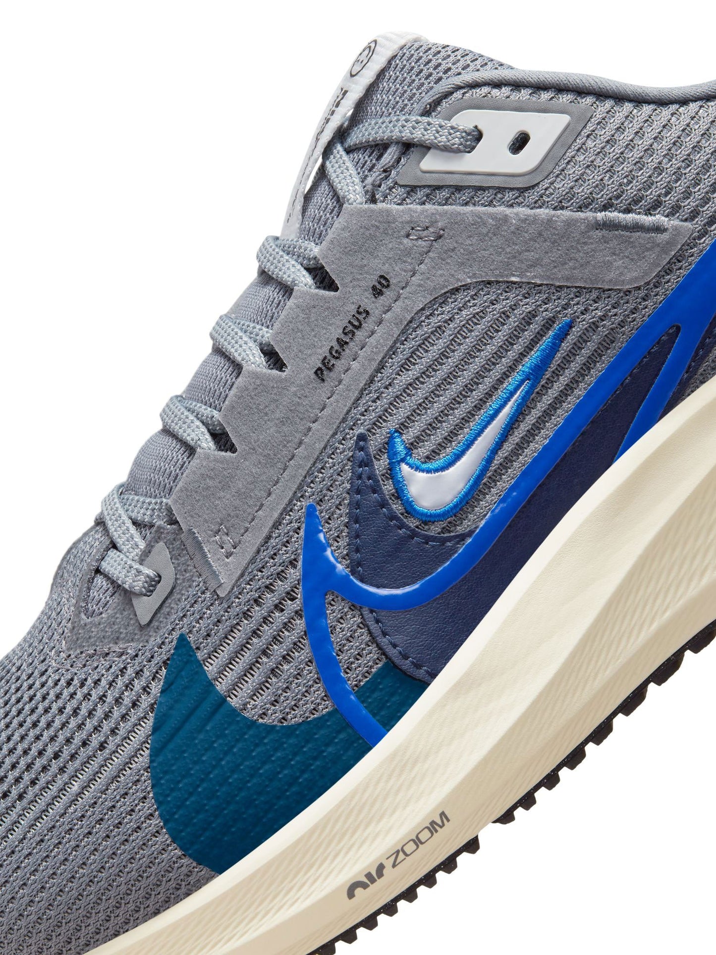 Nike Air Zoom Pegasus 40 Mens Shoes
