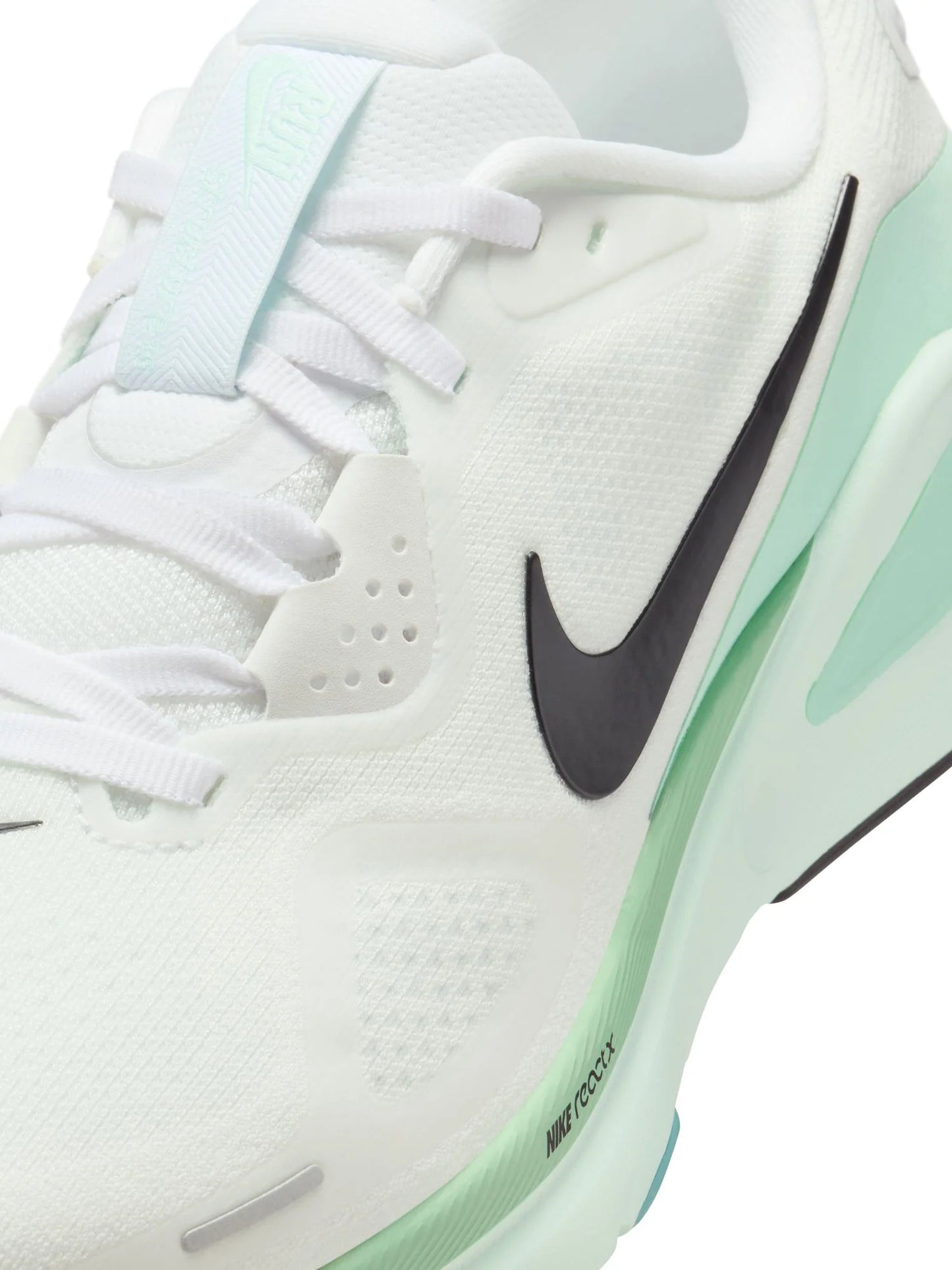 Nike Air Zoom Structure 26 Womens Shoes