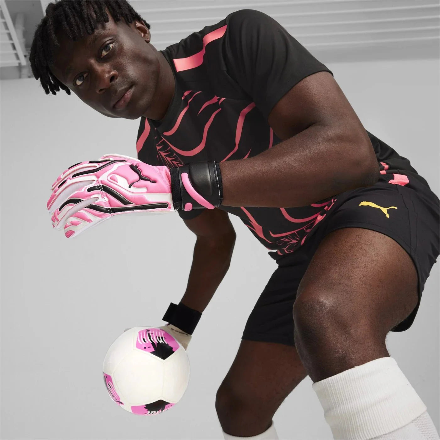 PUMA Ultra Pro RC Goalkeeper Gloves Pink Black White