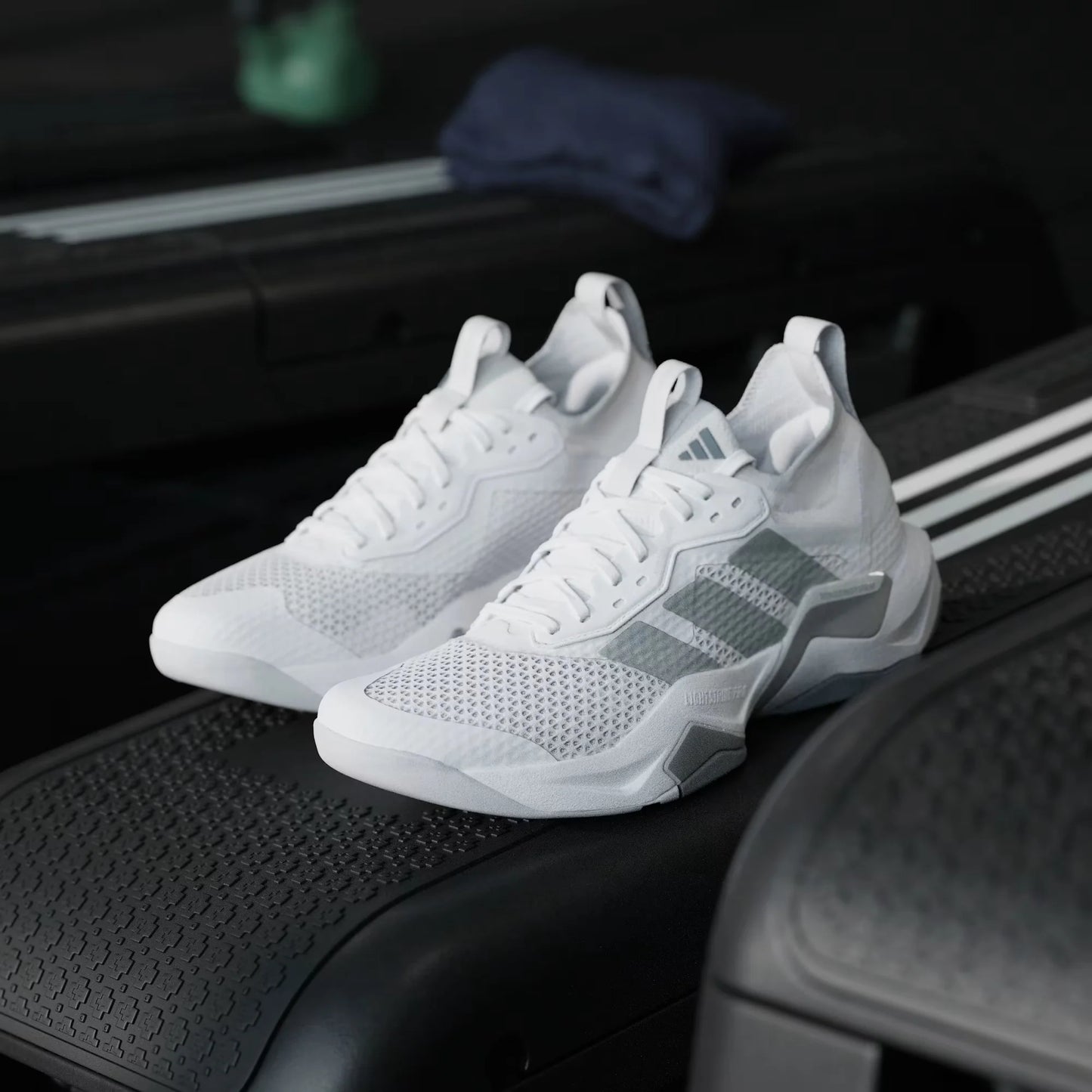 Tênis Adidas Rapidmove ADV 2 Branco Cinza