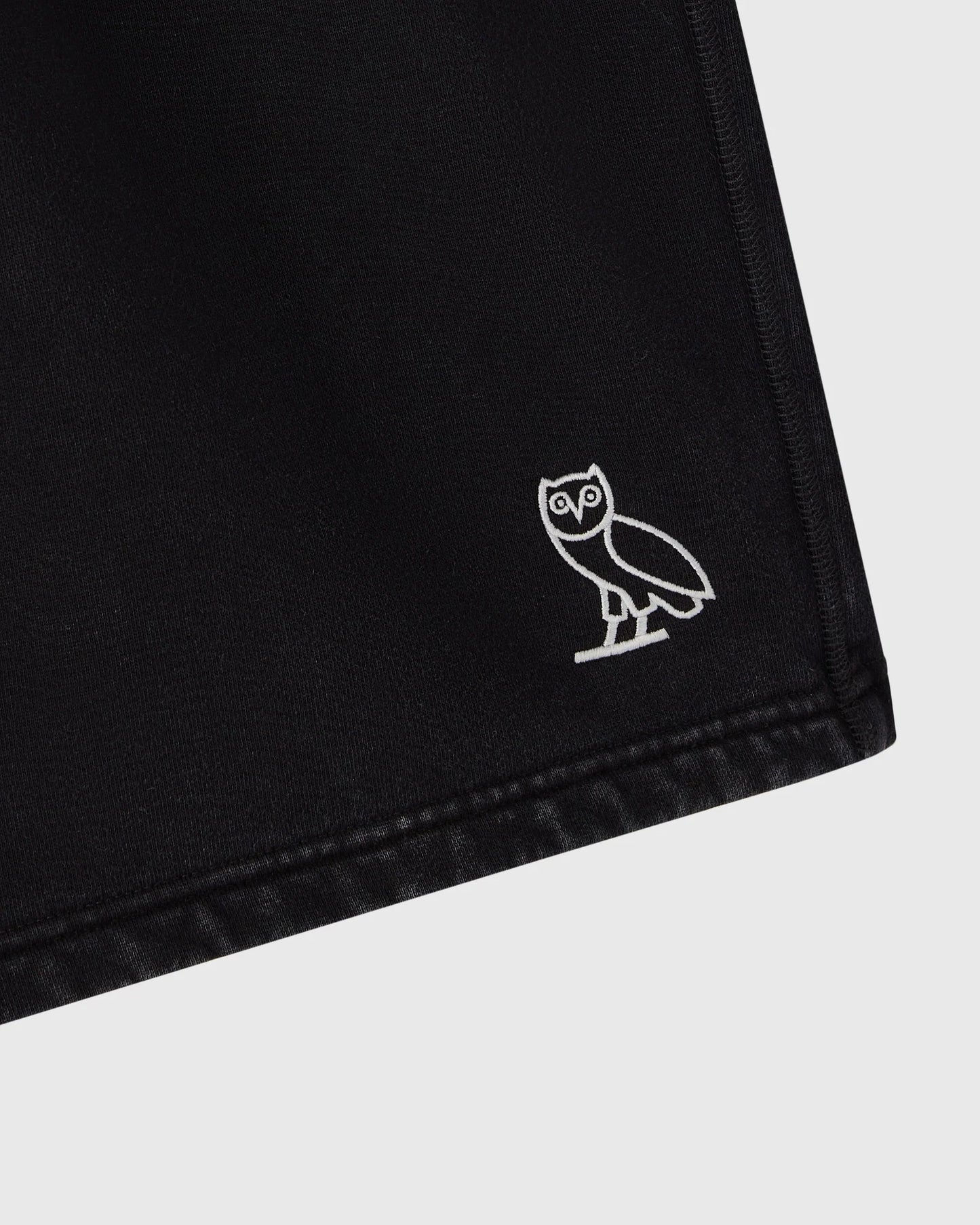 Muskoka Sweatshorts Garment Dyed Black