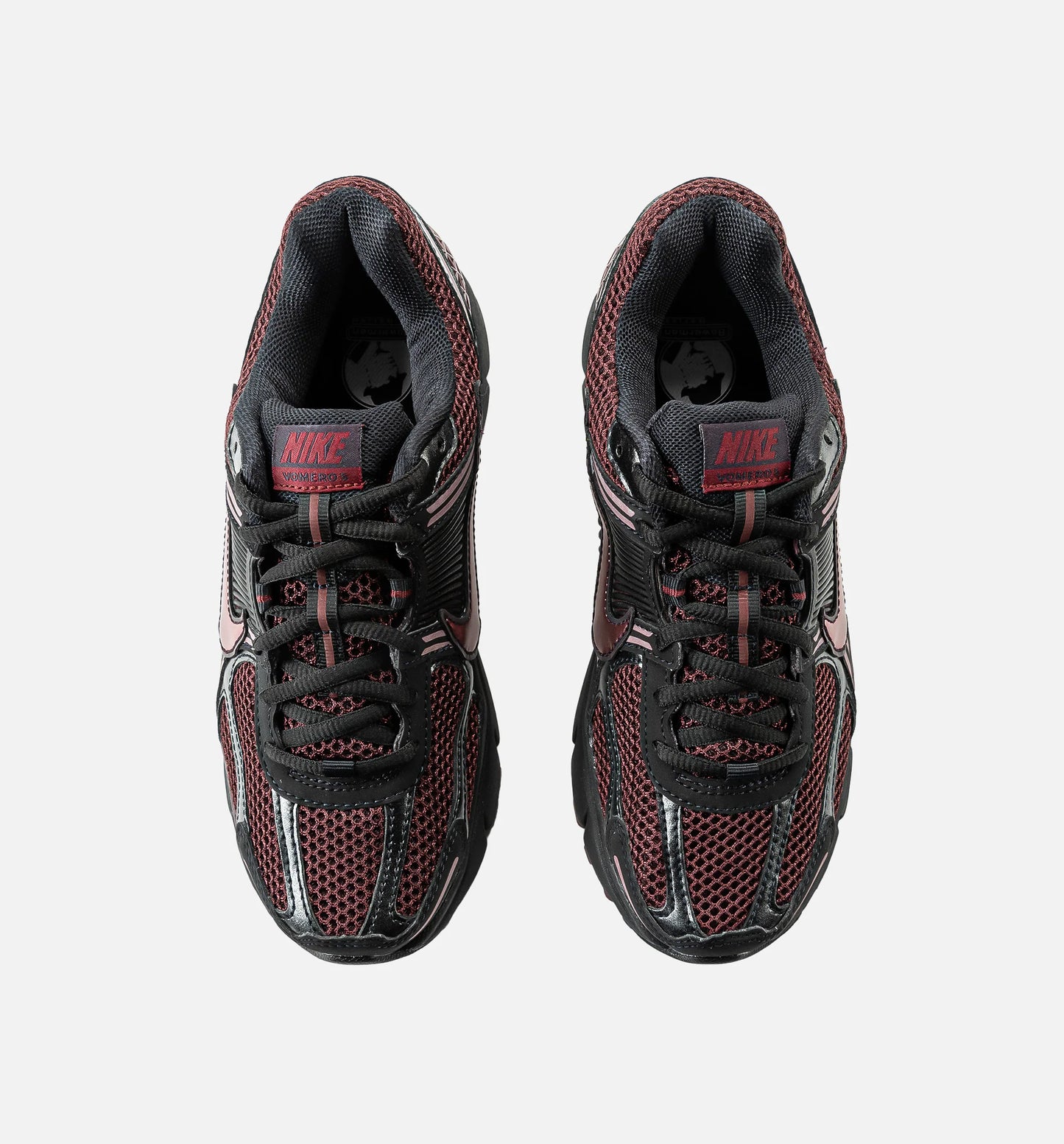 Zoom Vomero 5 Reflective Accents Womens Lifestyle Shoe Black Burgundy Crush Burgundy Ash Dark Team Red