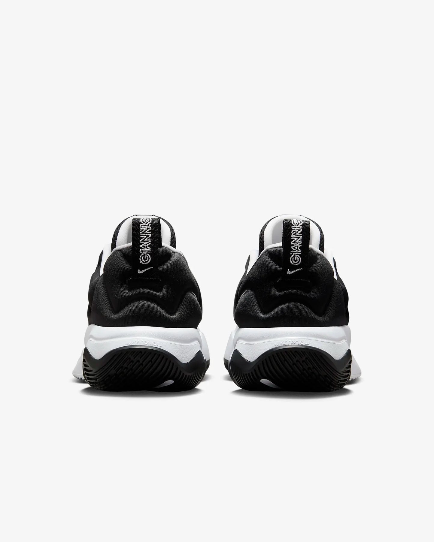 Tênis Nike Giannis Immortality 3 Preto Branco