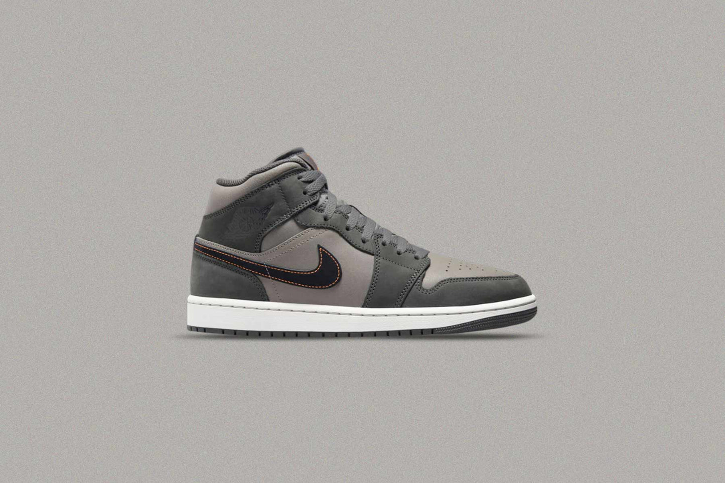 Air Jordan 1 Mid SE Night Stadium Black Flat Pewter