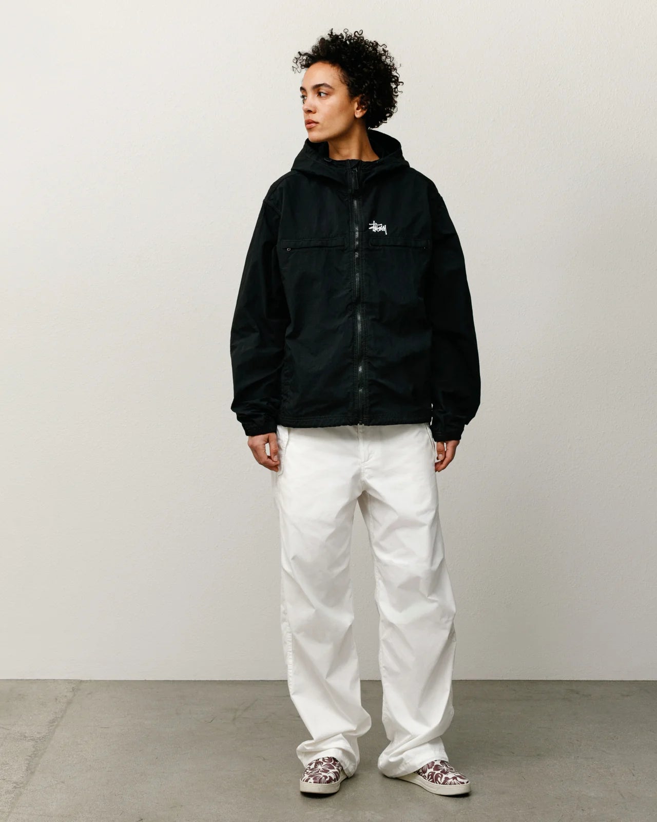 LIGHTWEIGHT HOODED JACKET