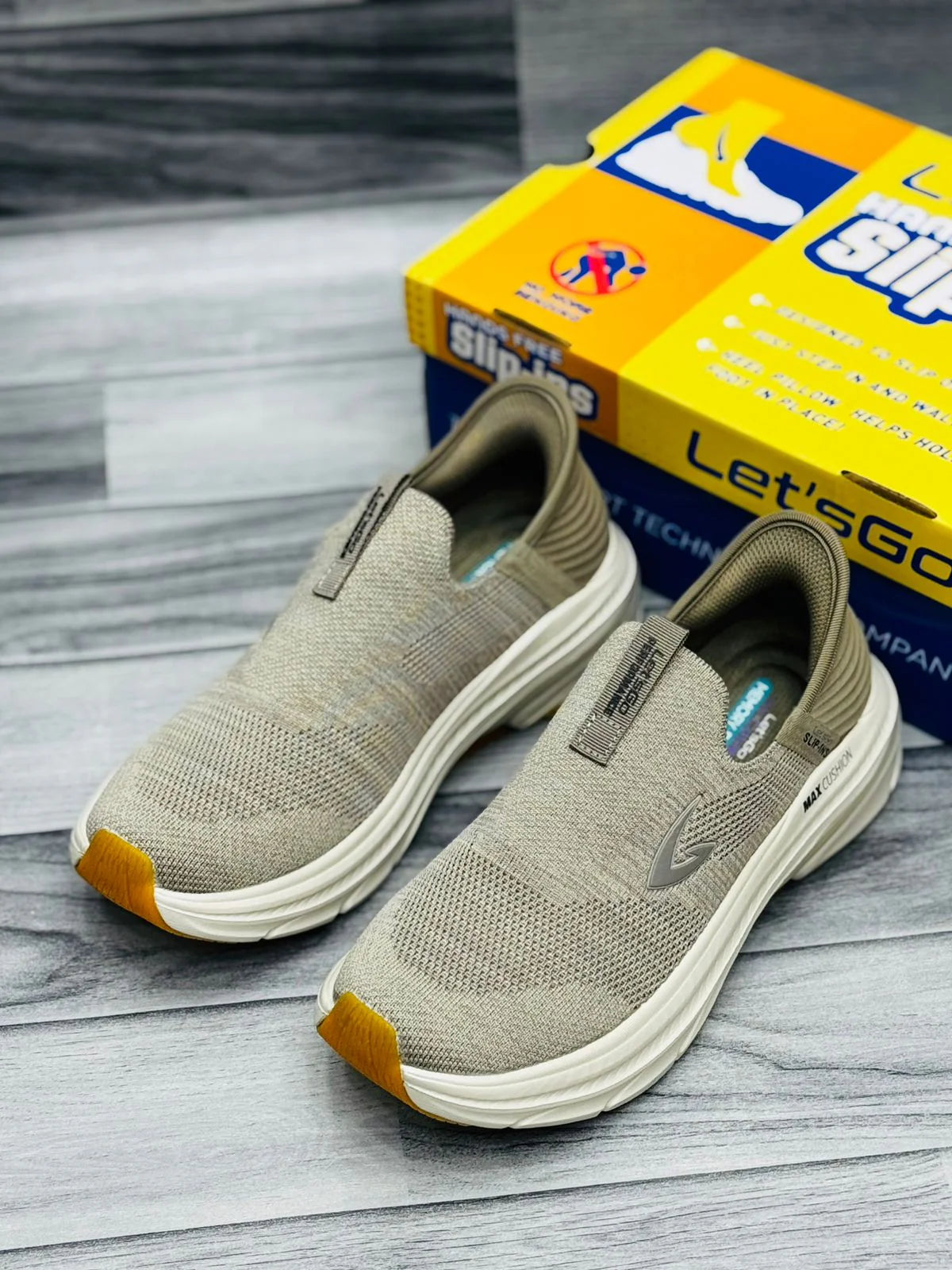 LETS GO SLIP IN ARC FIT SKECHERS KHAKI