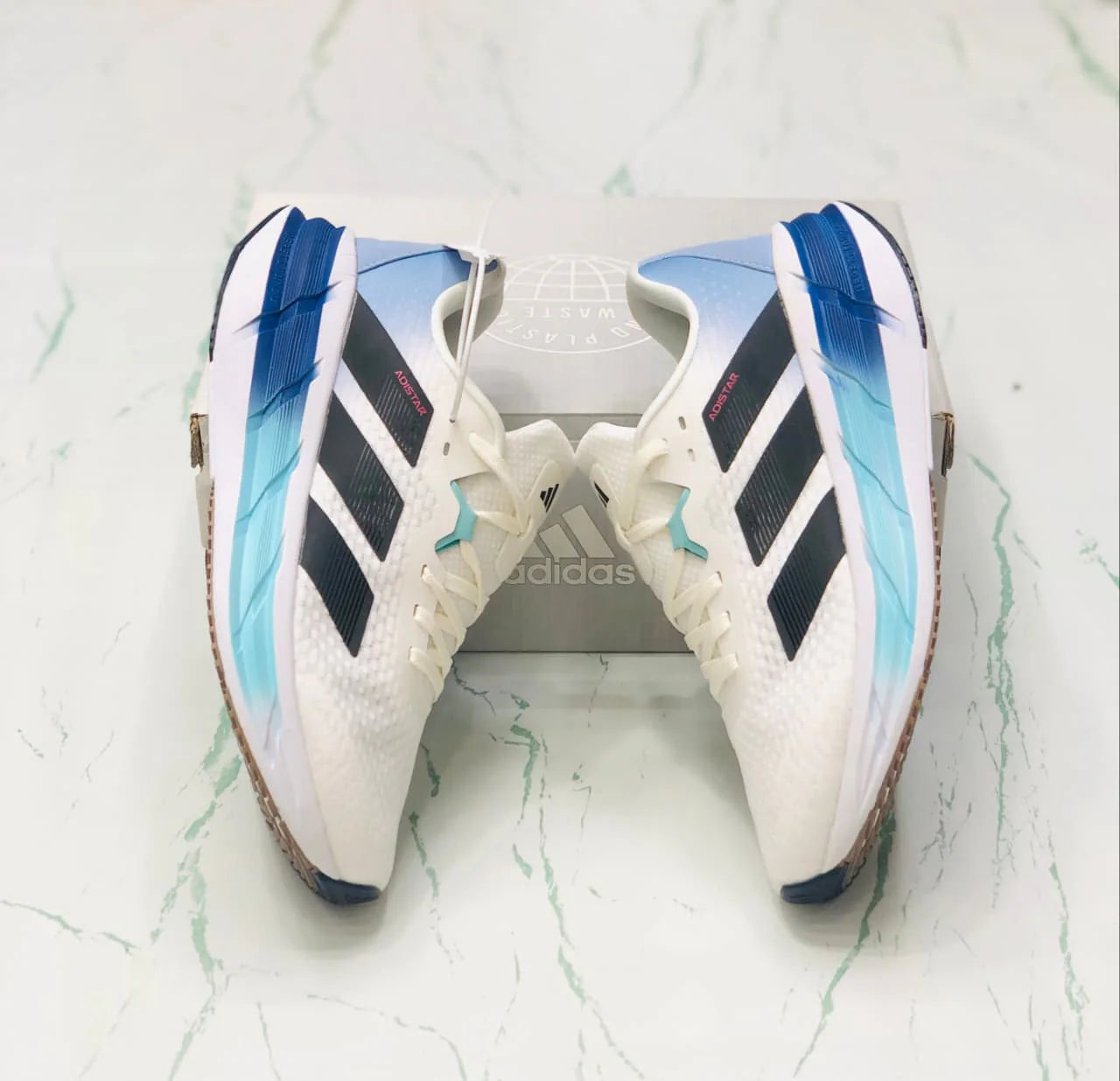 ADISTAR 3 WHITE AND BLUE