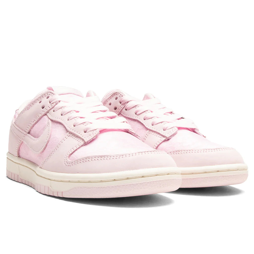 Womens Dunk Low Regal Pink Pink Foam Soft Pearl