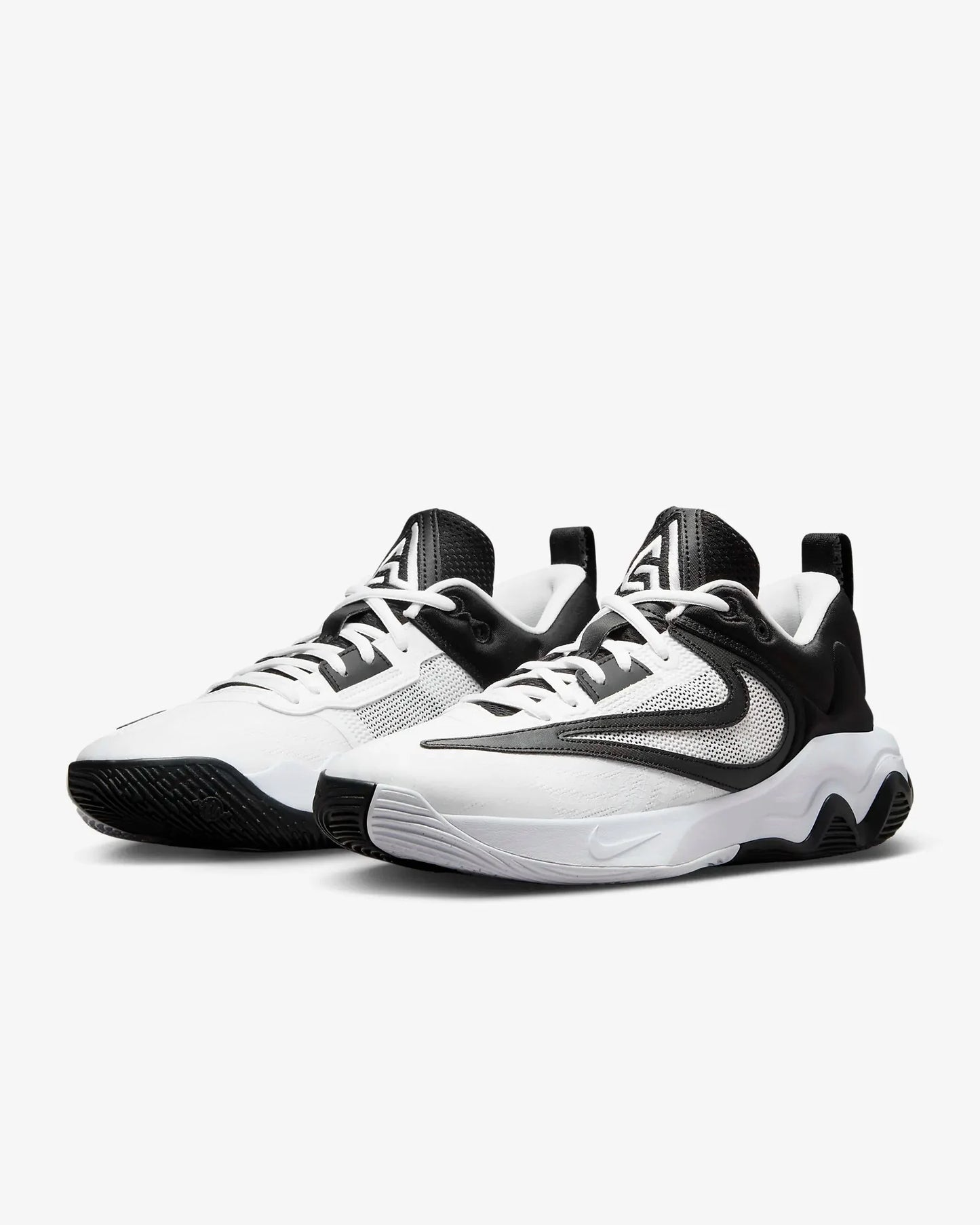 Tênis Nike Giannis Immortality 3 Preto Branco