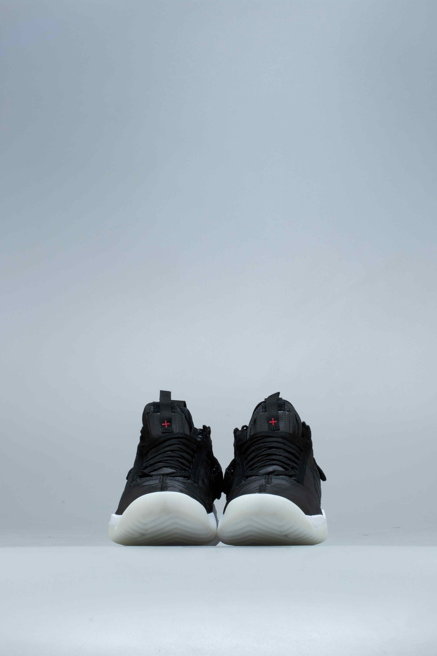 Proto React Mens Shoe Black White