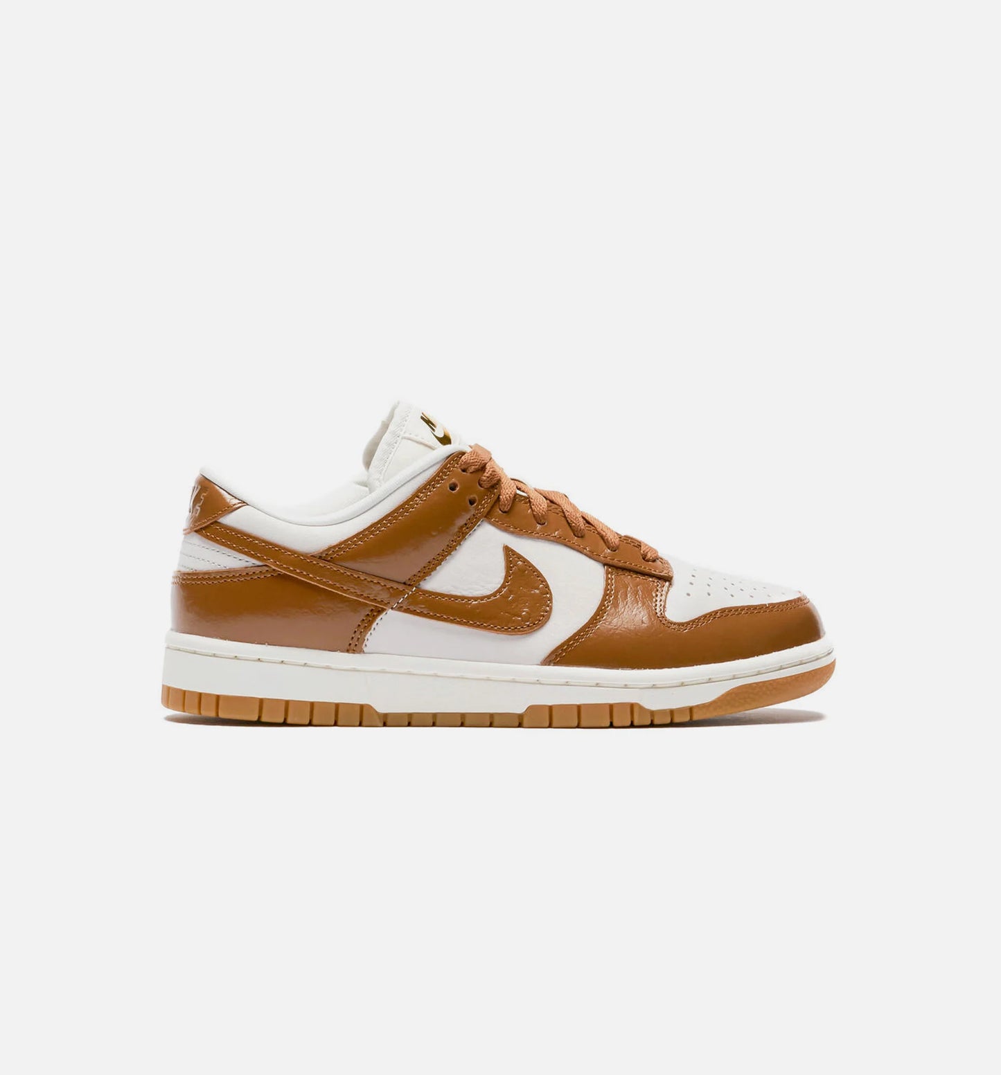Dunk Low Ale Brown Womens Lifestyle Shoe Phantom Ale Brown Sail Metallic Gold