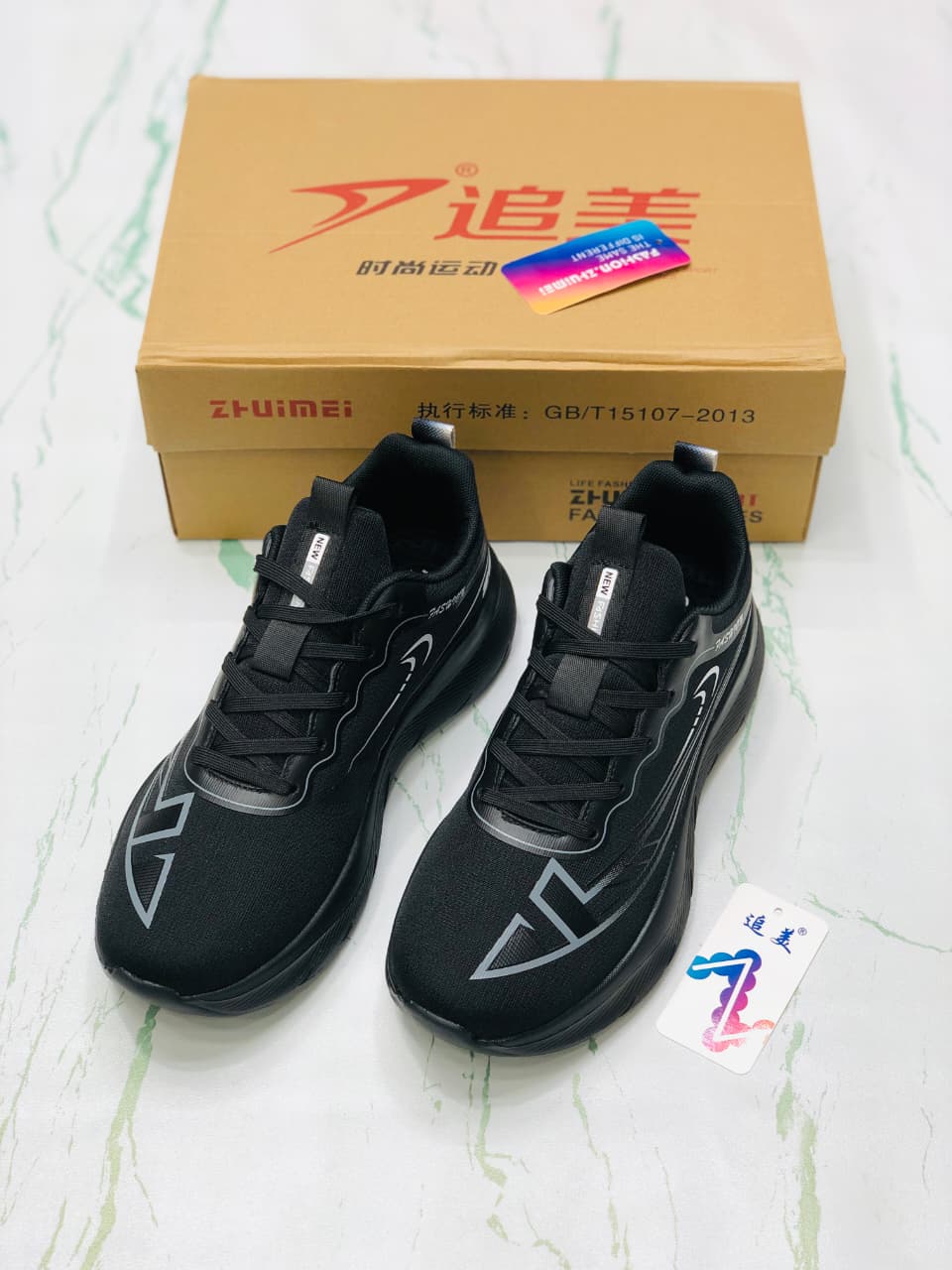 FASHION CASUAL SNEAKERS