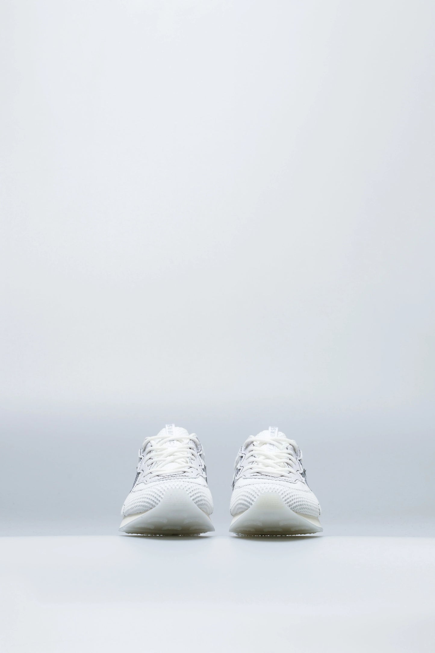 Thunderbolt Ox Mens Shoe White Grey