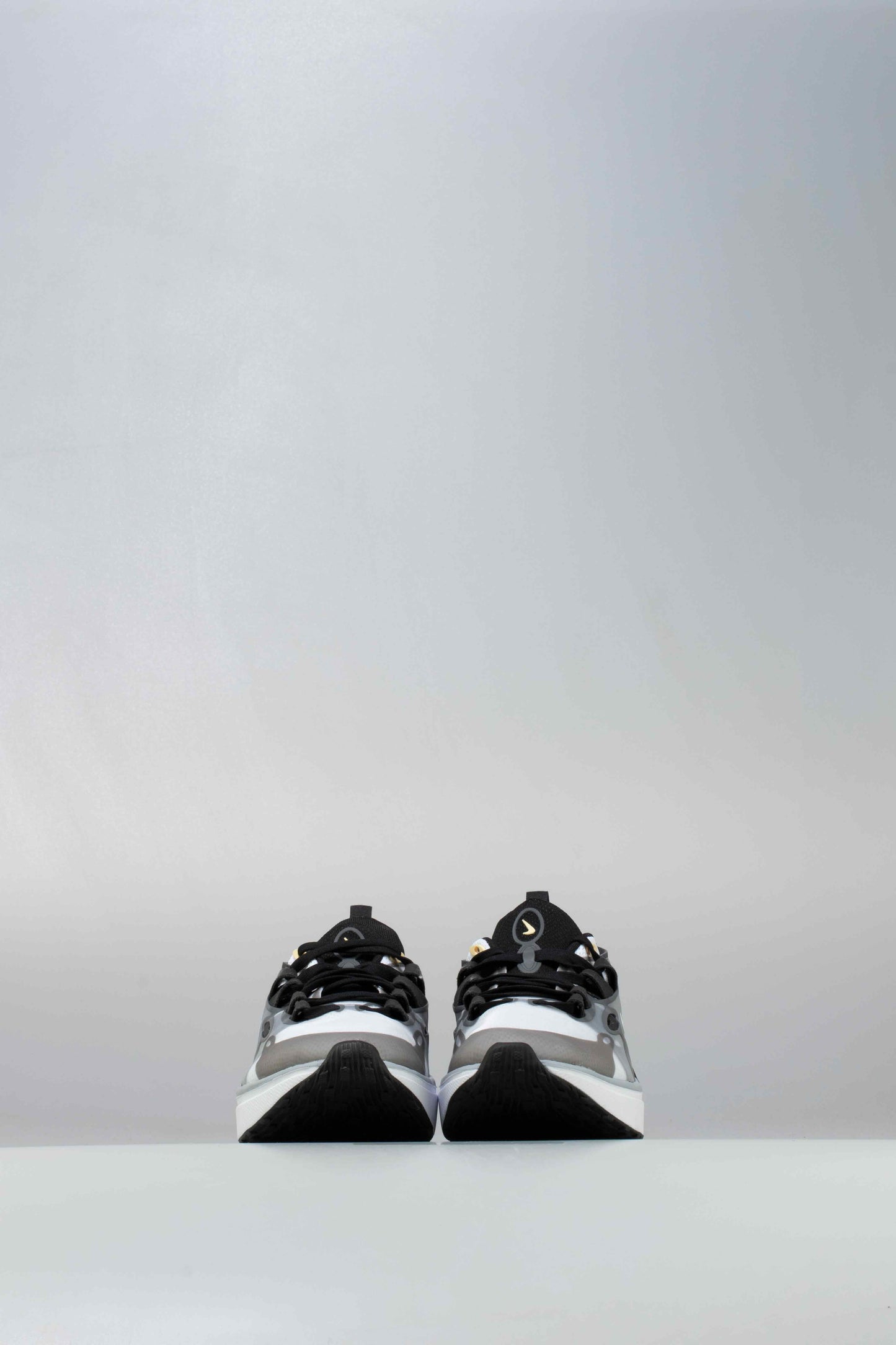 D MS X Signal Mens Running Shoe Black White
