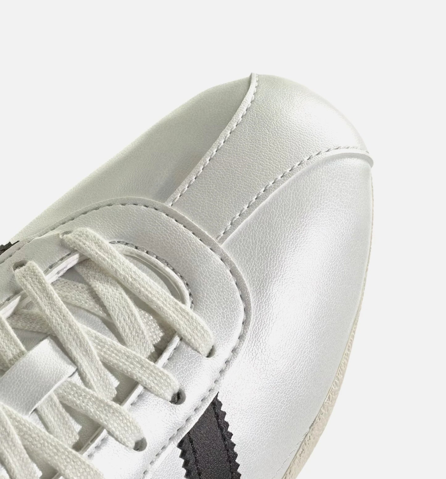 Tokyo Womens Lifestyle Shoe Zero Metalic Core Black Off White